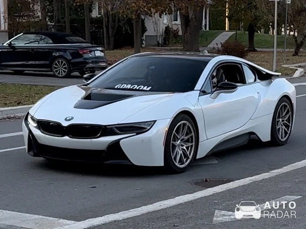 BMW i8 spotted in Mascouche, Canada