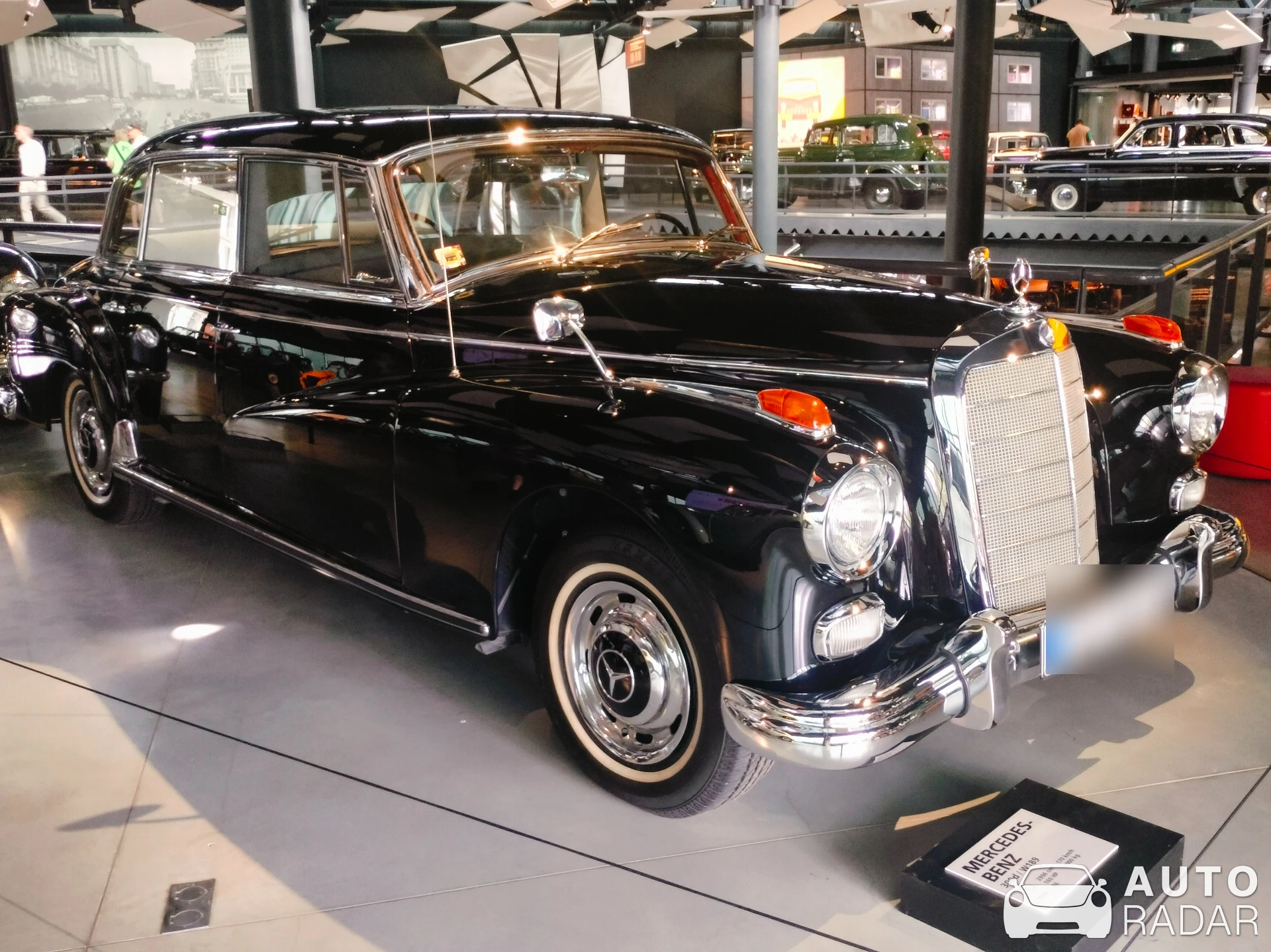 Mercedes-Benz 300D spotted in Riga