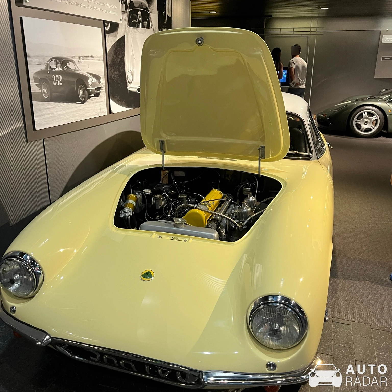 Lotus Elite spotted in Naples