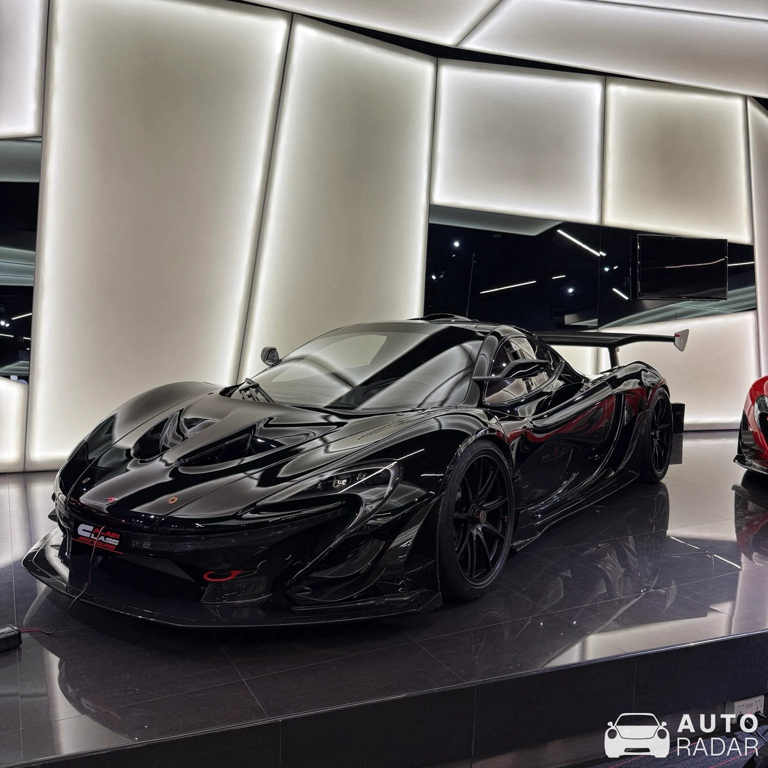 McLaren P1 GTR spotted in مشيرف, United Arab Emirates