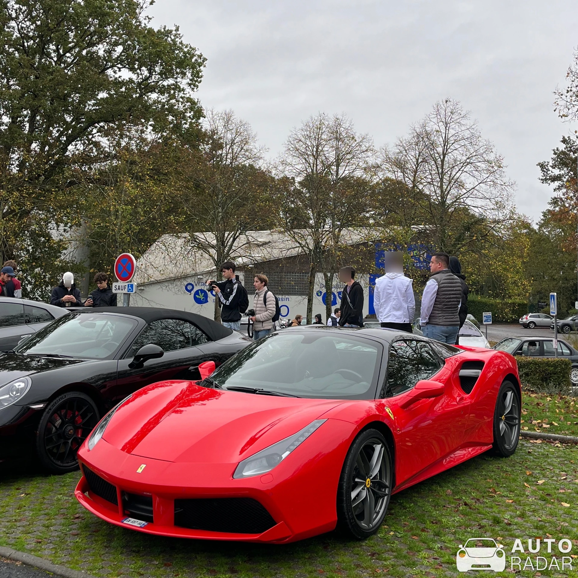 Ferrari 488 GTB spotted in Orvault, Franţa