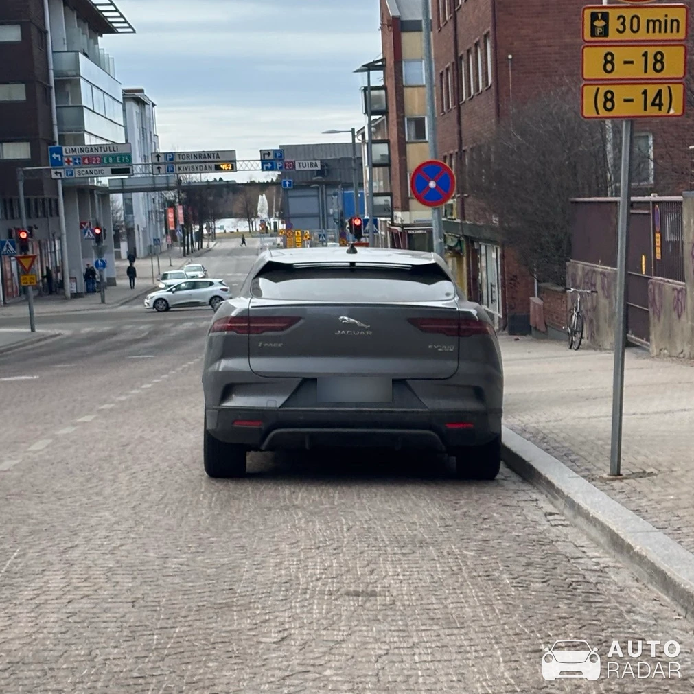 Jaguar I-PACE 2024 spotted in Oulu