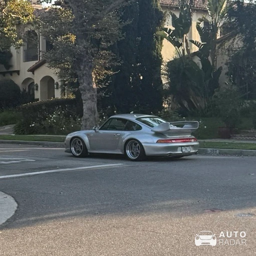 Porsche 911 GT RS spotted in Beverly Hills