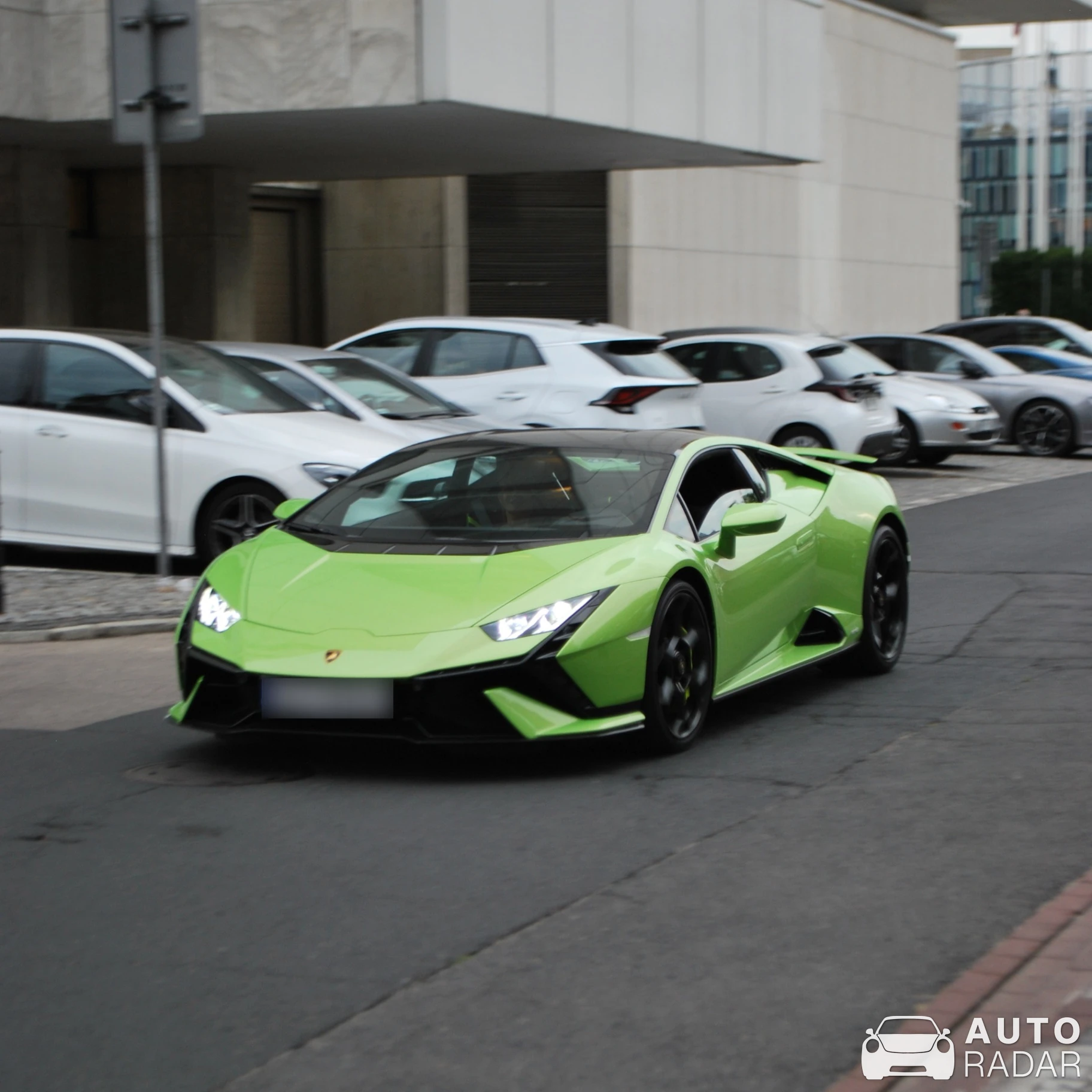 Lamborghini Huracán LP640-2 Tecnica spotted in Warszawa, Poland