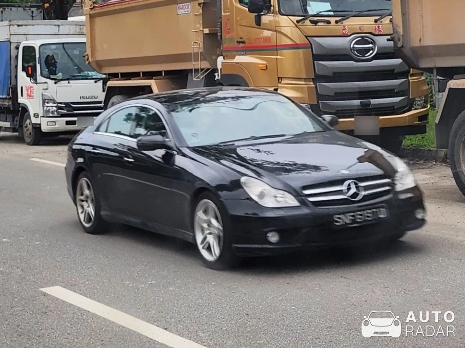 Mercedes-Benz CLS 500 spotted in Singapore