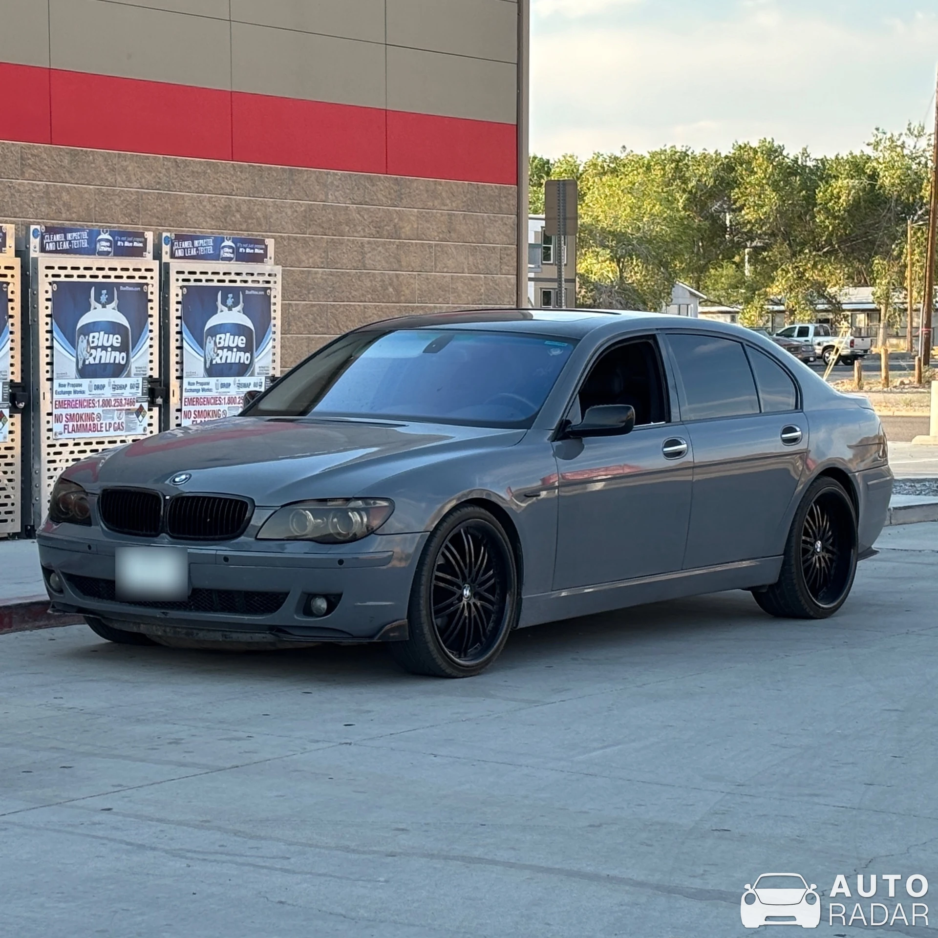 BMW 7 Series E65 spotted in Beatty, USA