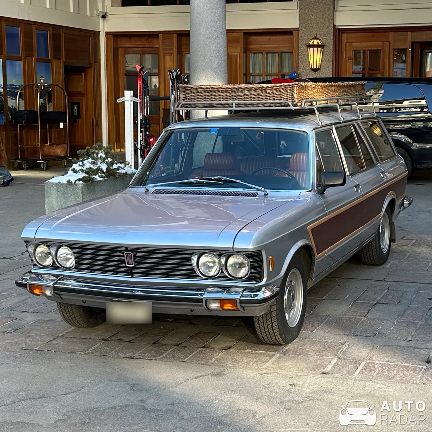 Fiat 130 spotted in Sankt Moritz