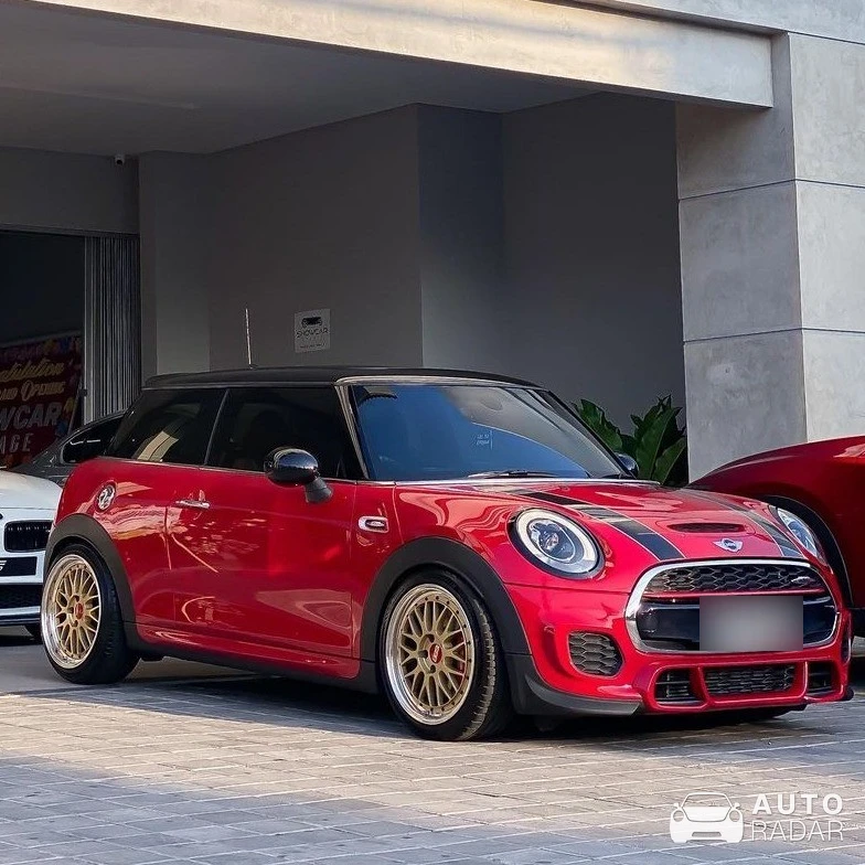 Mini F56 Cooper spotted in Kota Yogyakarta, Indonesia