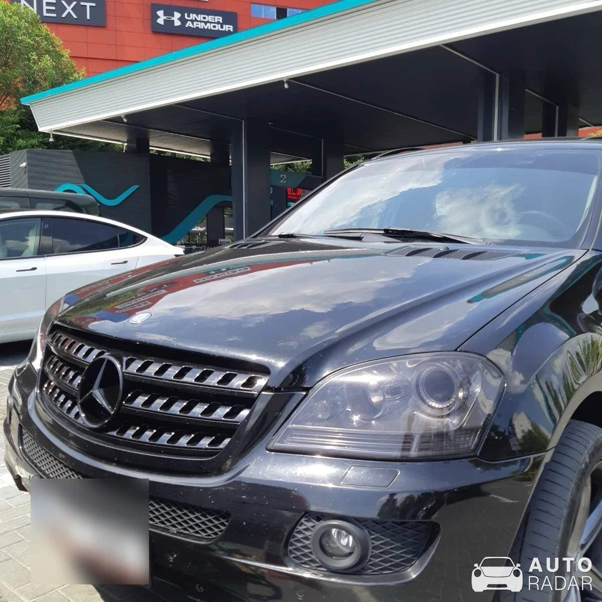 Mercedes-Benz ML 63 AMG W166 Brabus spotted in Budapest