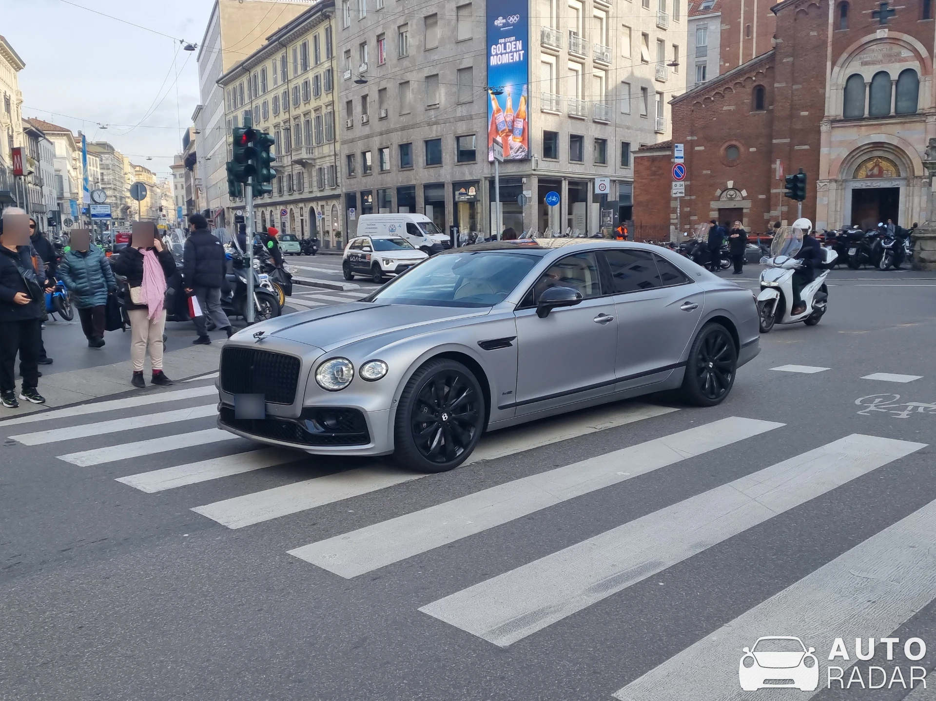 Bentley Flying Spur V8 spotted in Milano, Italy