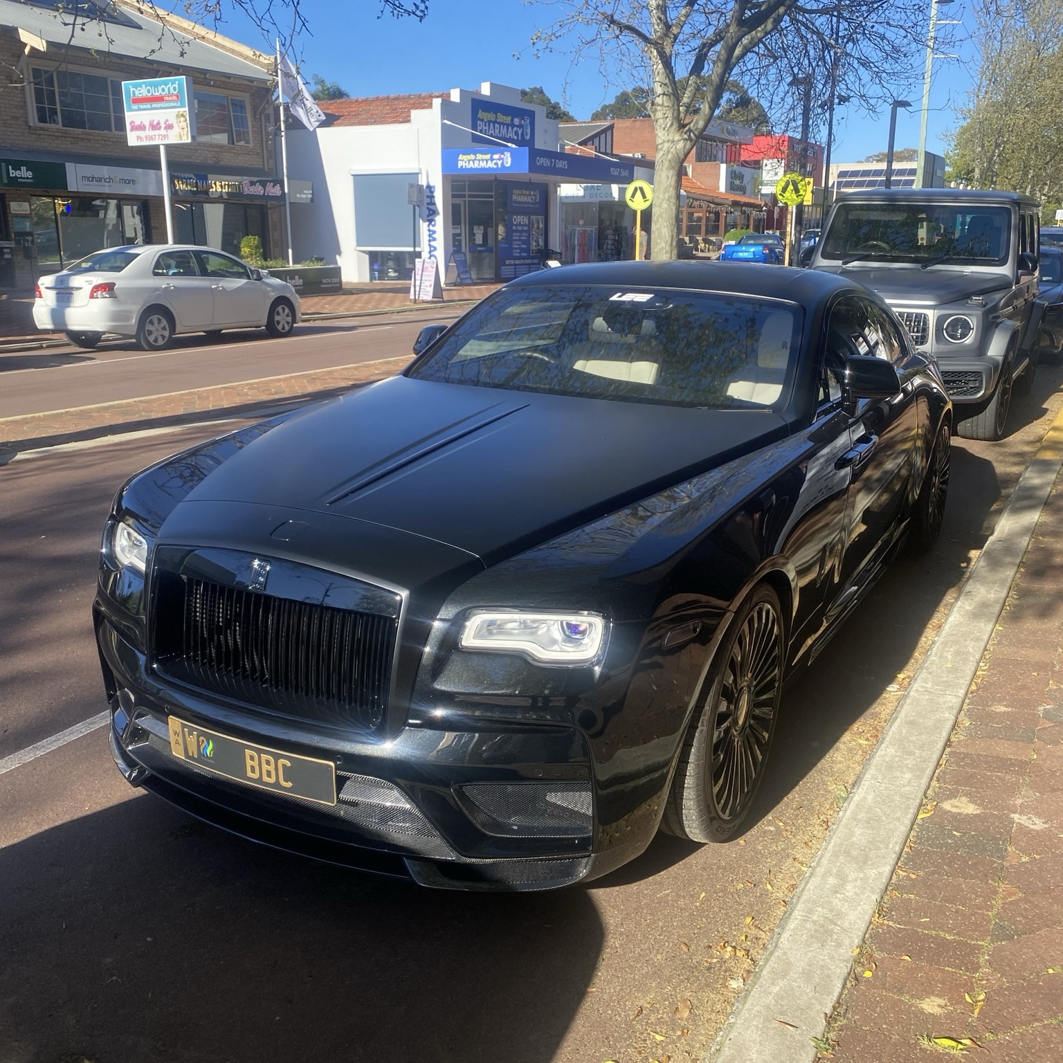 Rolls-Royce Wraith Black Badge Mansory