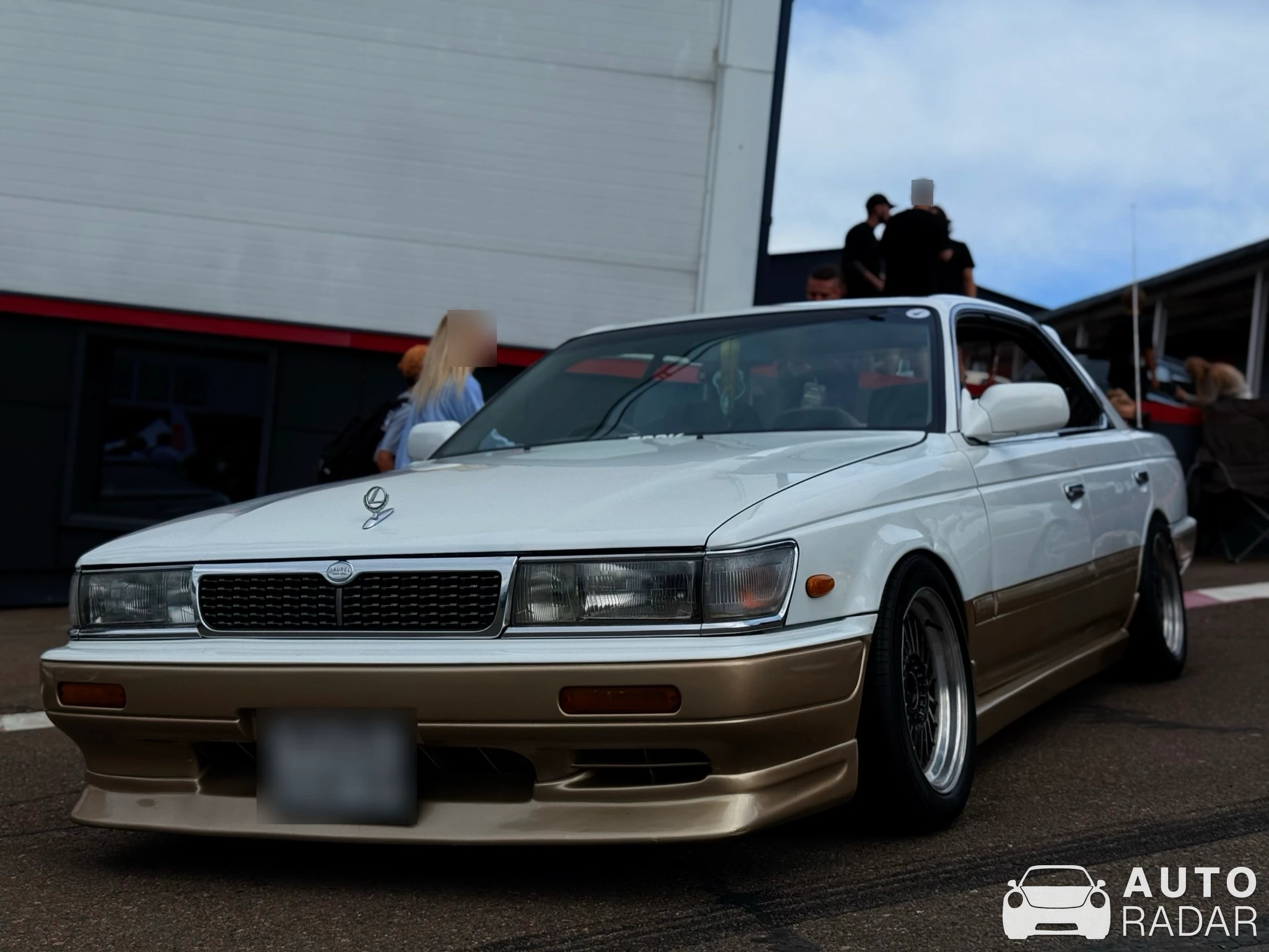 Nissan Laurel spotted in Красноярск, Россия