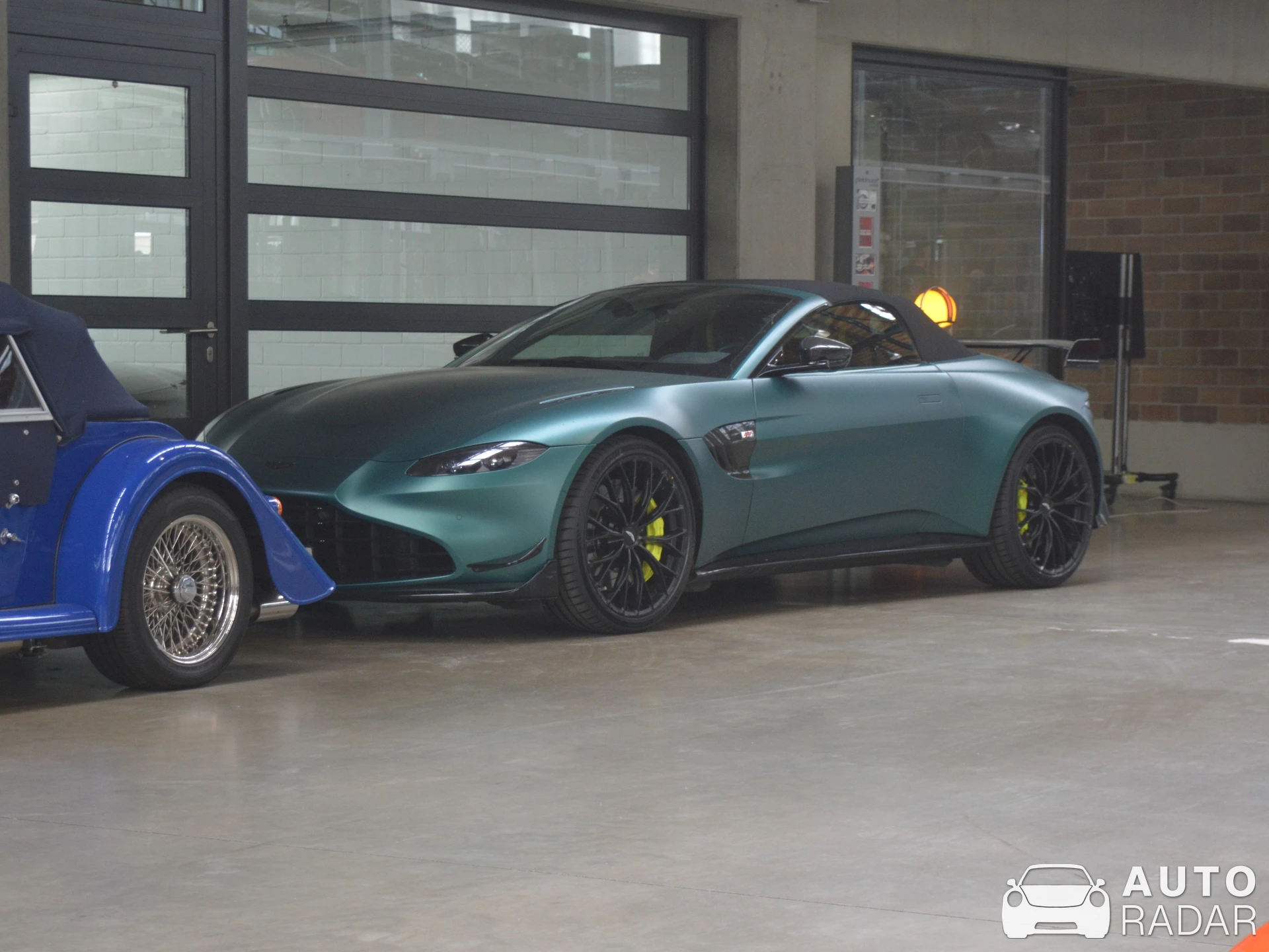 Aston Martin V8 Vantage Formula 1 Edition Roadster spotted in Düsseldorf