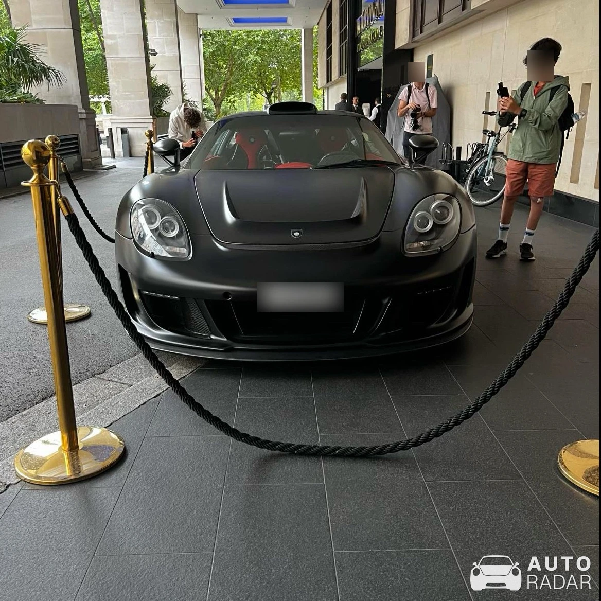 Gemballa Mirage GT Gold Edition spotted in Greater London, Ηνωμένο Βασίλειο