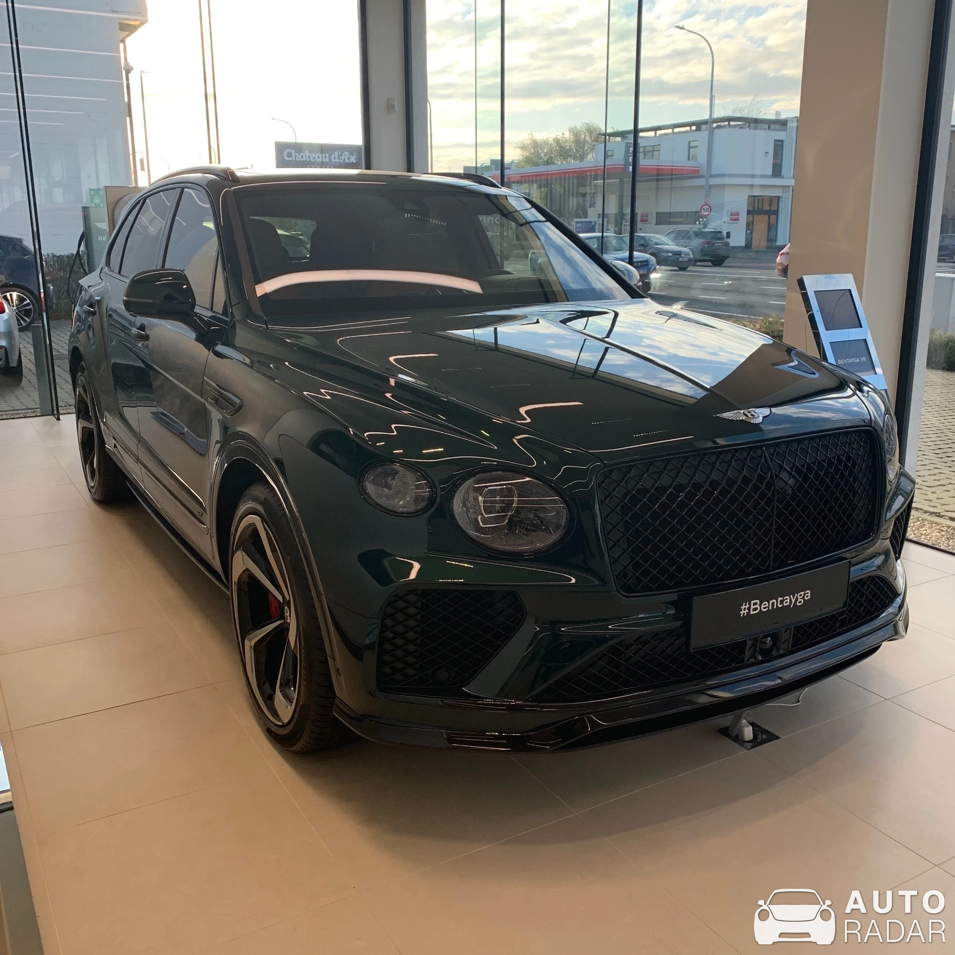Bentley Bentayga spotted in Wommelgem, België