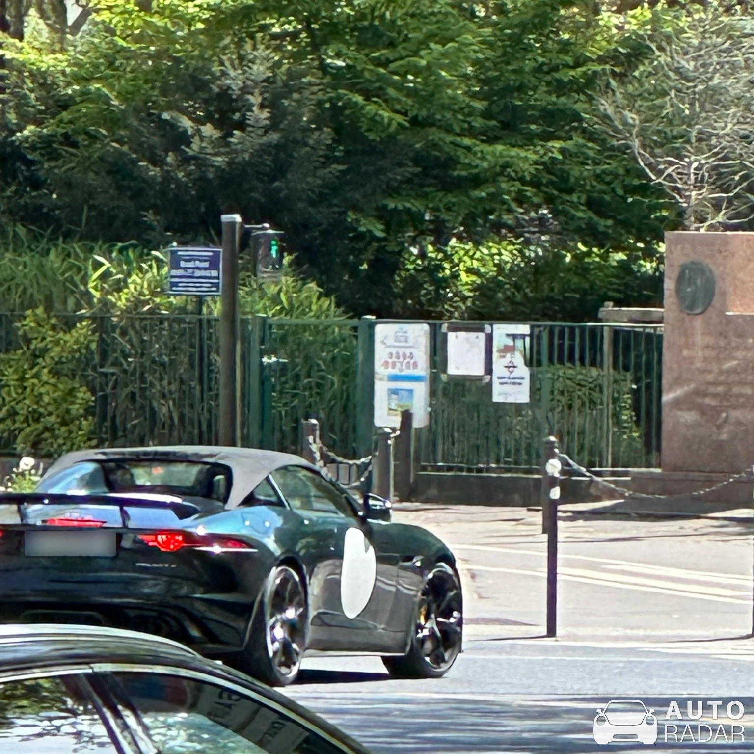 Jaguar F-Type Project 7 spotted in Boulogne-Billancourt
