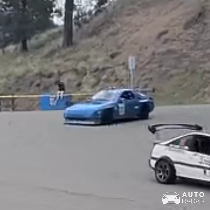 Pandem Mazda RX-7 FC3S spotted in Kelowna