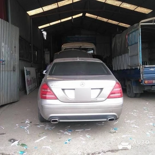 Mercedes-Benz S-Klasse W221 spotted in Thành phố Vĩnh Yên, Việt Nam
