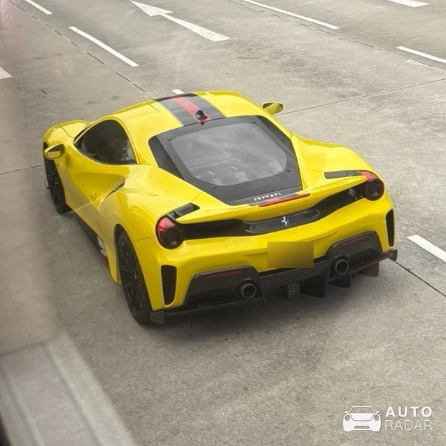 Ferrari 488 Pista spotted in Singapore, Singapore