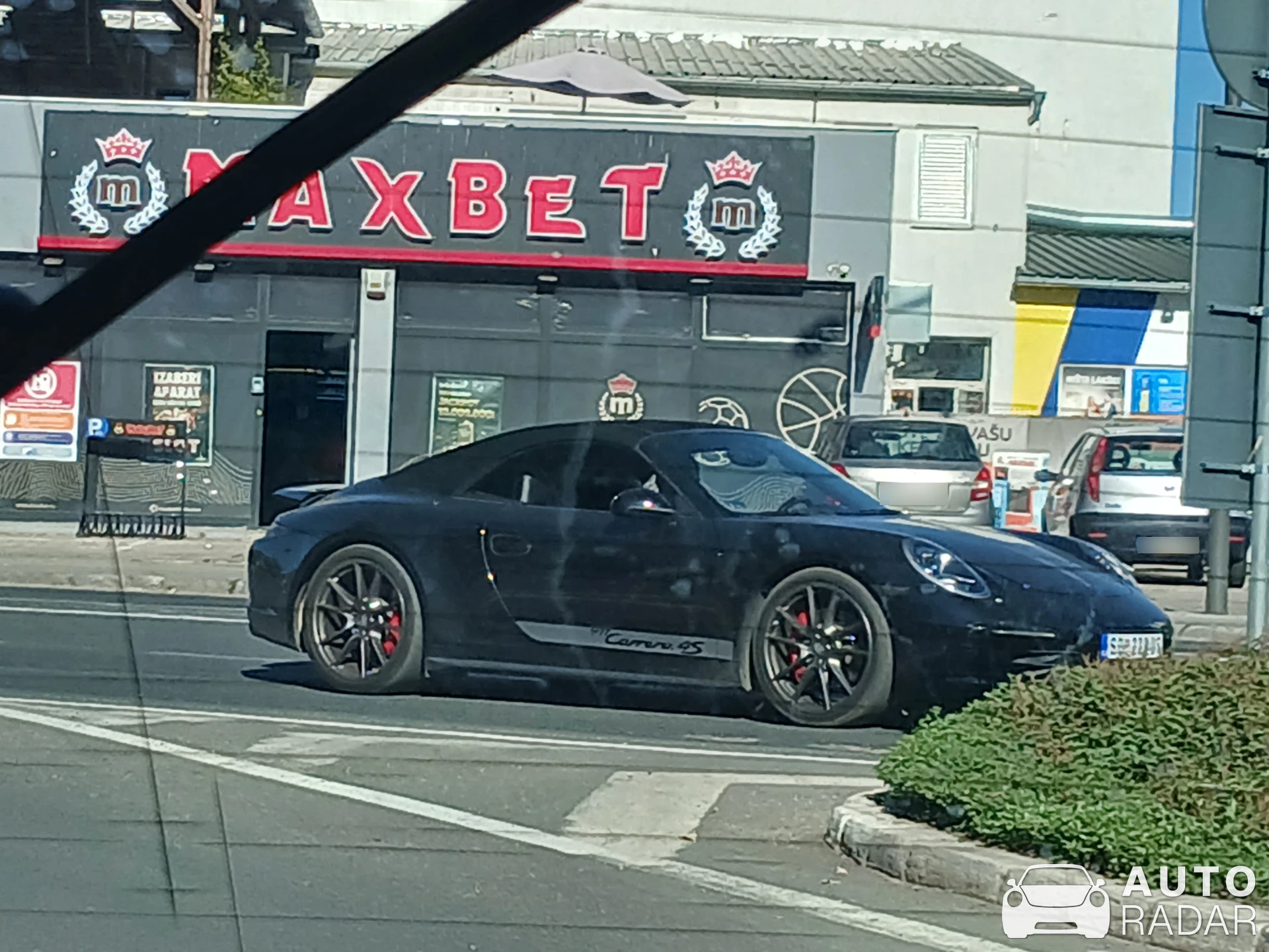 Porsche 992 Carrera 4S Cabriolet MkI spotted in Novi Sad