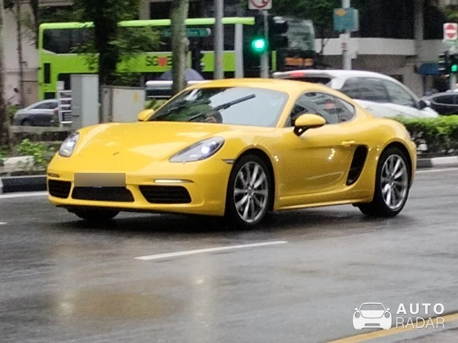 Porsche 718 Cayman spotted in Singapore, Singapore