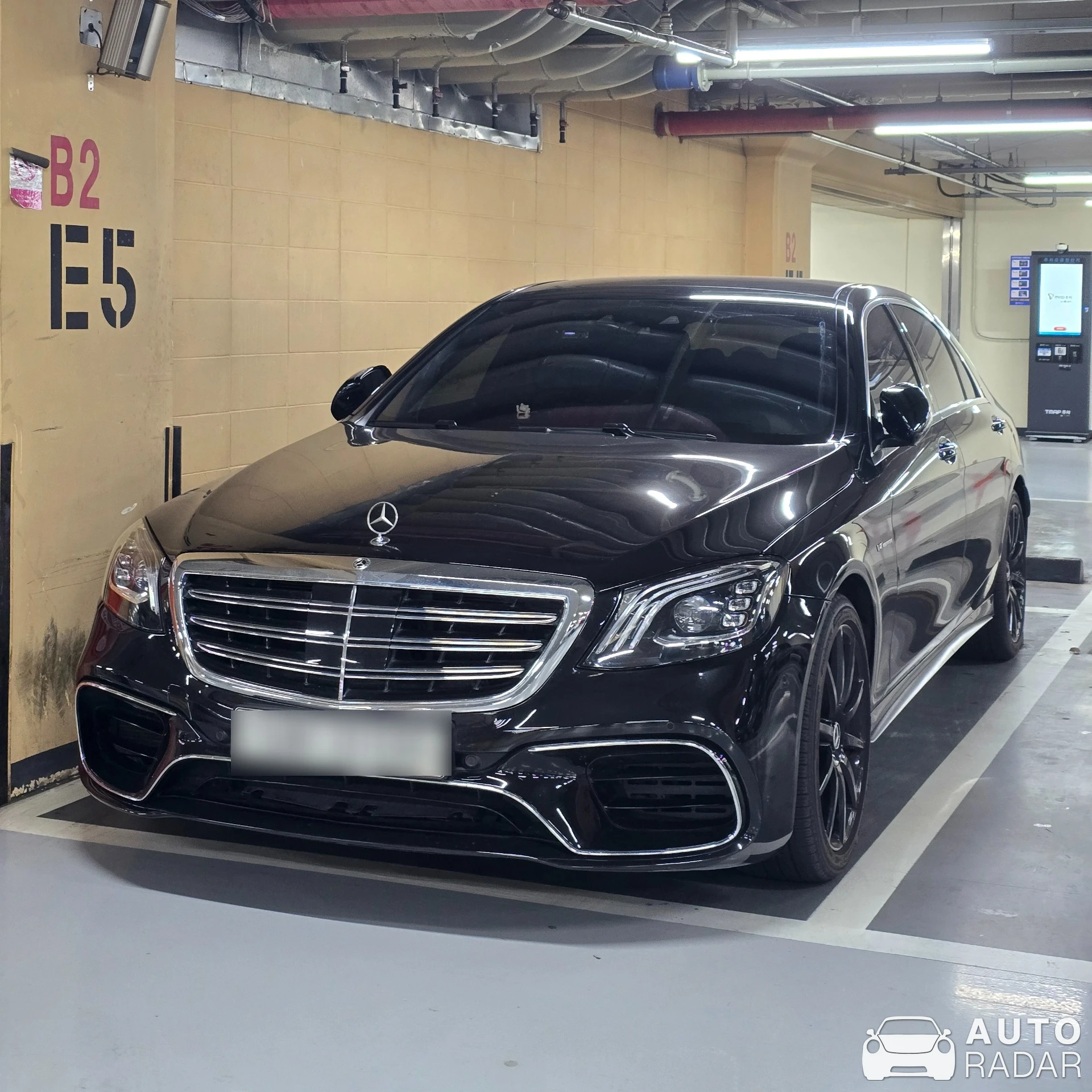 Mercedes-AMG S 63 V222 spotted in Seocho District, South Korea