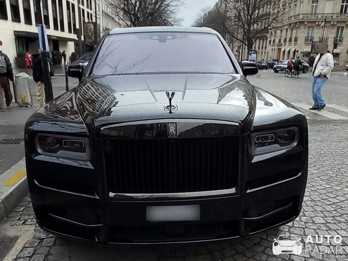 Rolls-Royce Cullinan Black Badge spotted in Paris, France