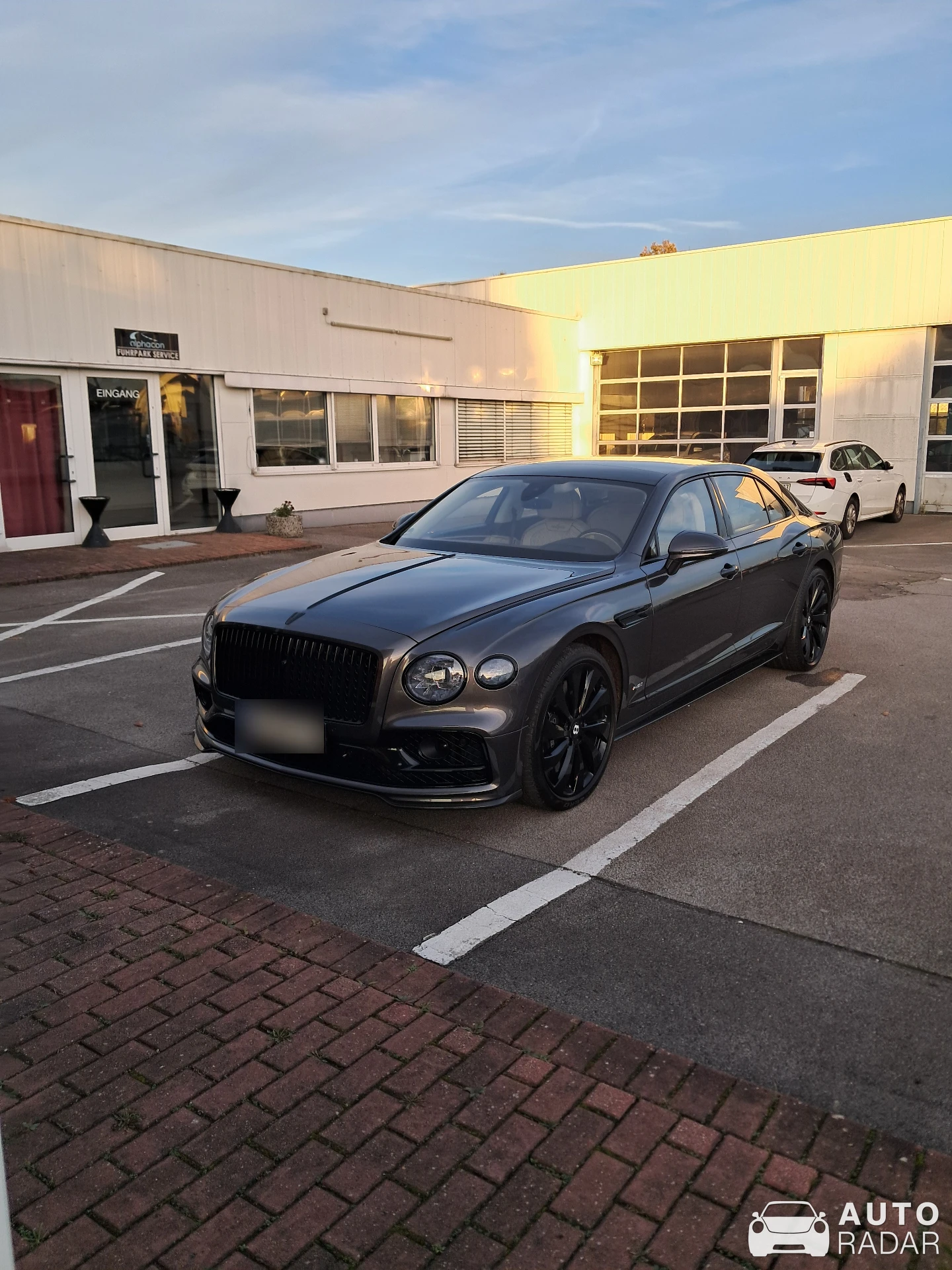 Bentley Flying Spur W12 2020 spotted in Wesel