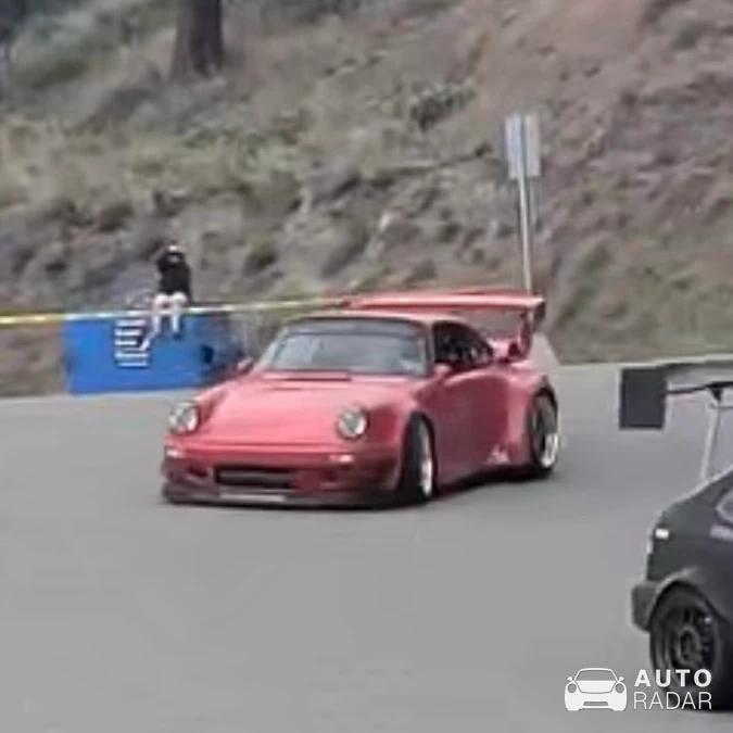 Porsche Rauh-Welt Begriff 964 spotted in Kelowna