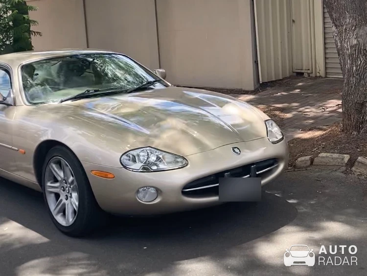 Jaguar XK8 spotted in Frewville, Australia