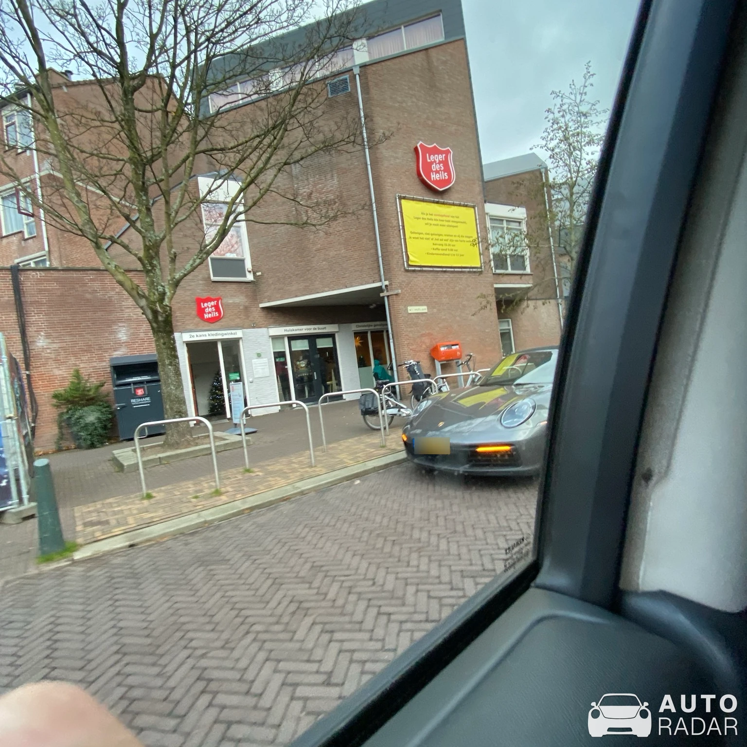 Porsche 992 Carrera 4 Cabriolet MkI spotted in Zeist, Nederland