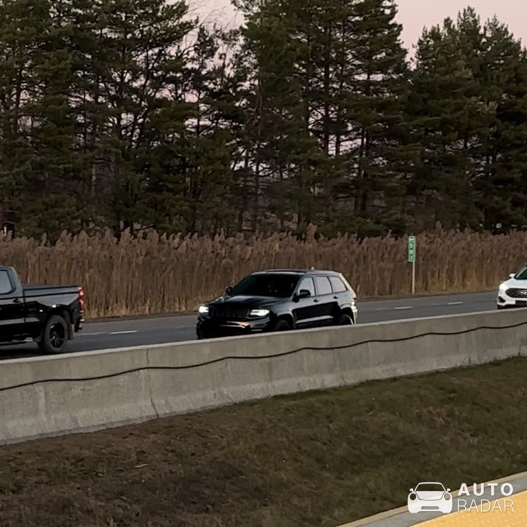 Jeep Grand Cherokee SRT Trackhawk spotted in Terrebonne, Canada