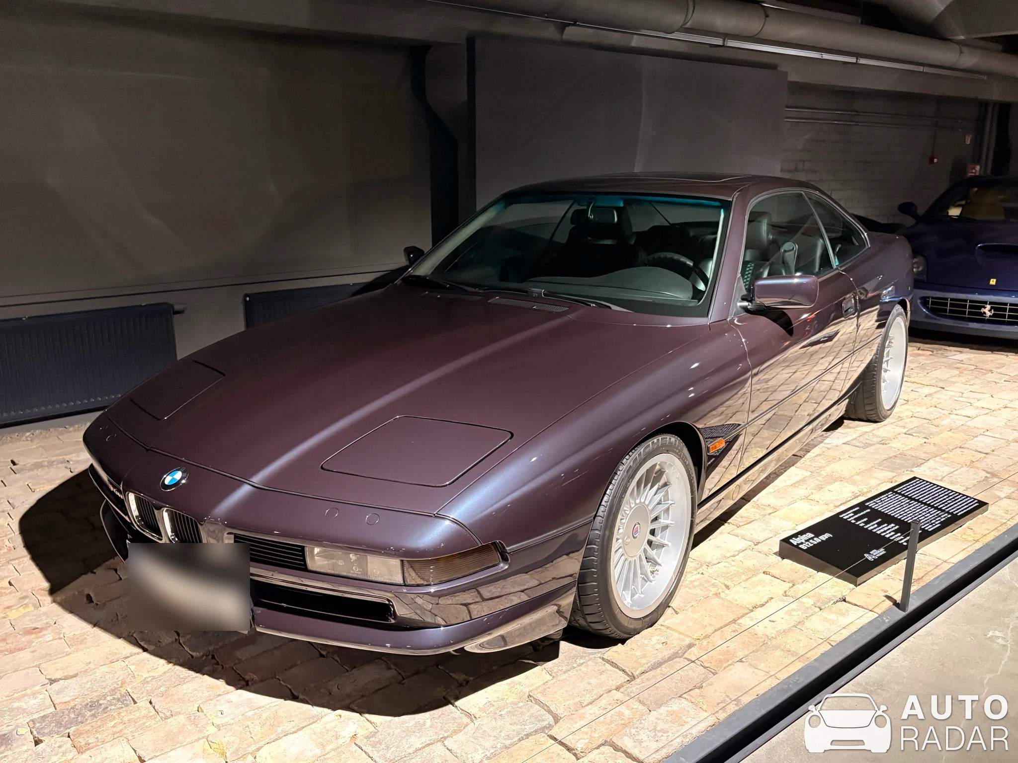 Alpina B12 5.0 E32 spotted in Vilnius