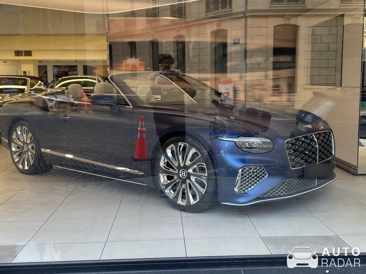 Bentley Continental GT spotted in Paris, France