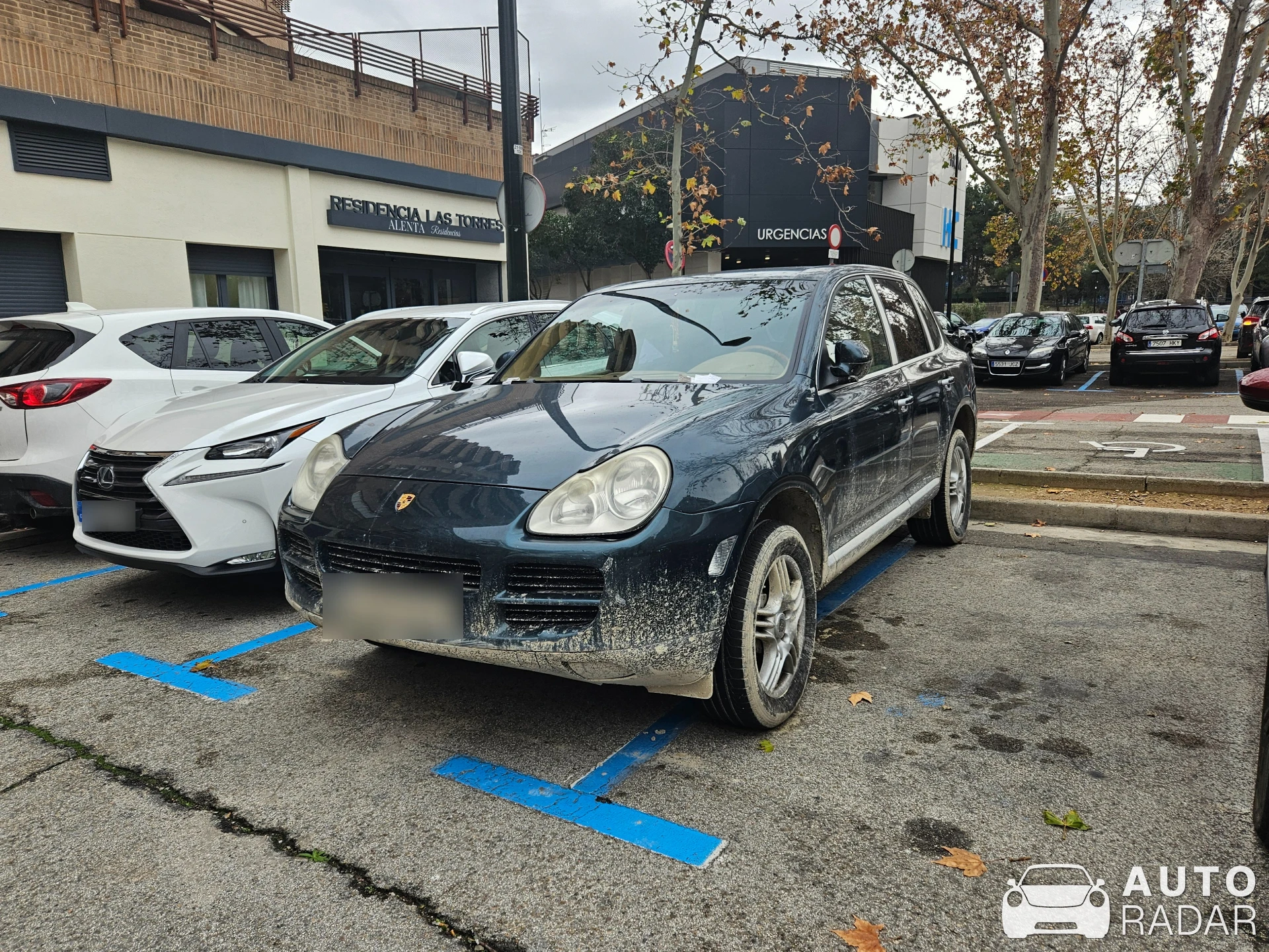 Porsche Cayenne spotted in Zaragoza, España
