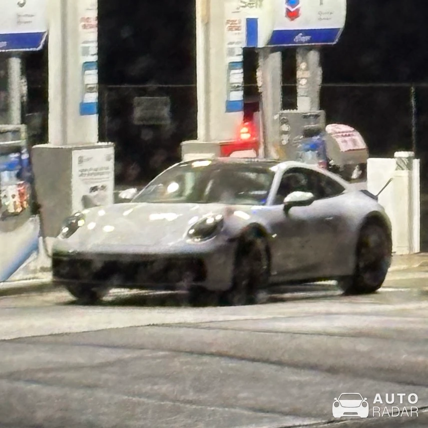 Porsche 992 Carrera MkI spotted in Manhattan Beach, United States