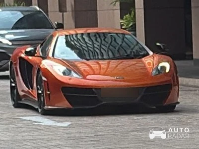McLaren 12C spotted in Singapore, Singapore