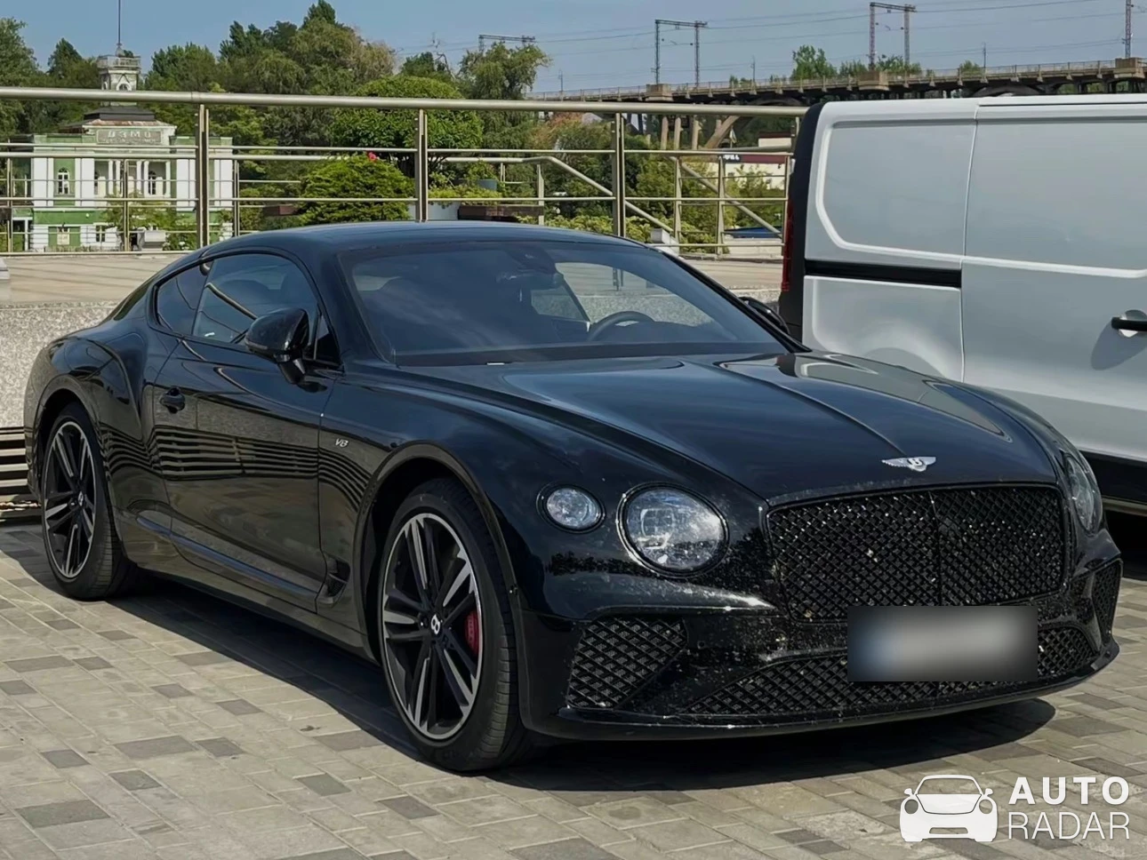 Bentley Continental GT V8 spotted in Dnipro
