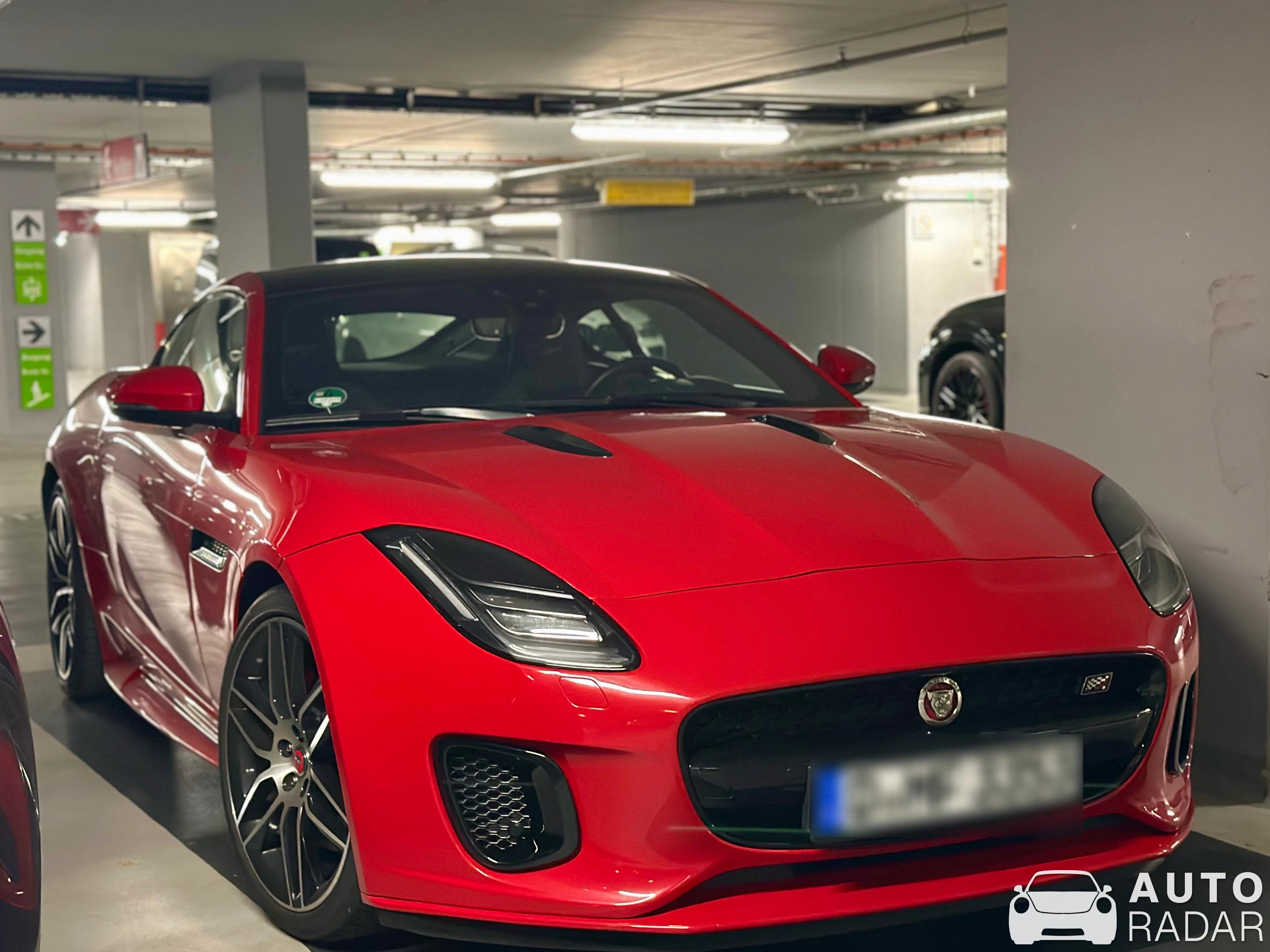 Jaguar F-Type P300 spotted in Düsseldorf