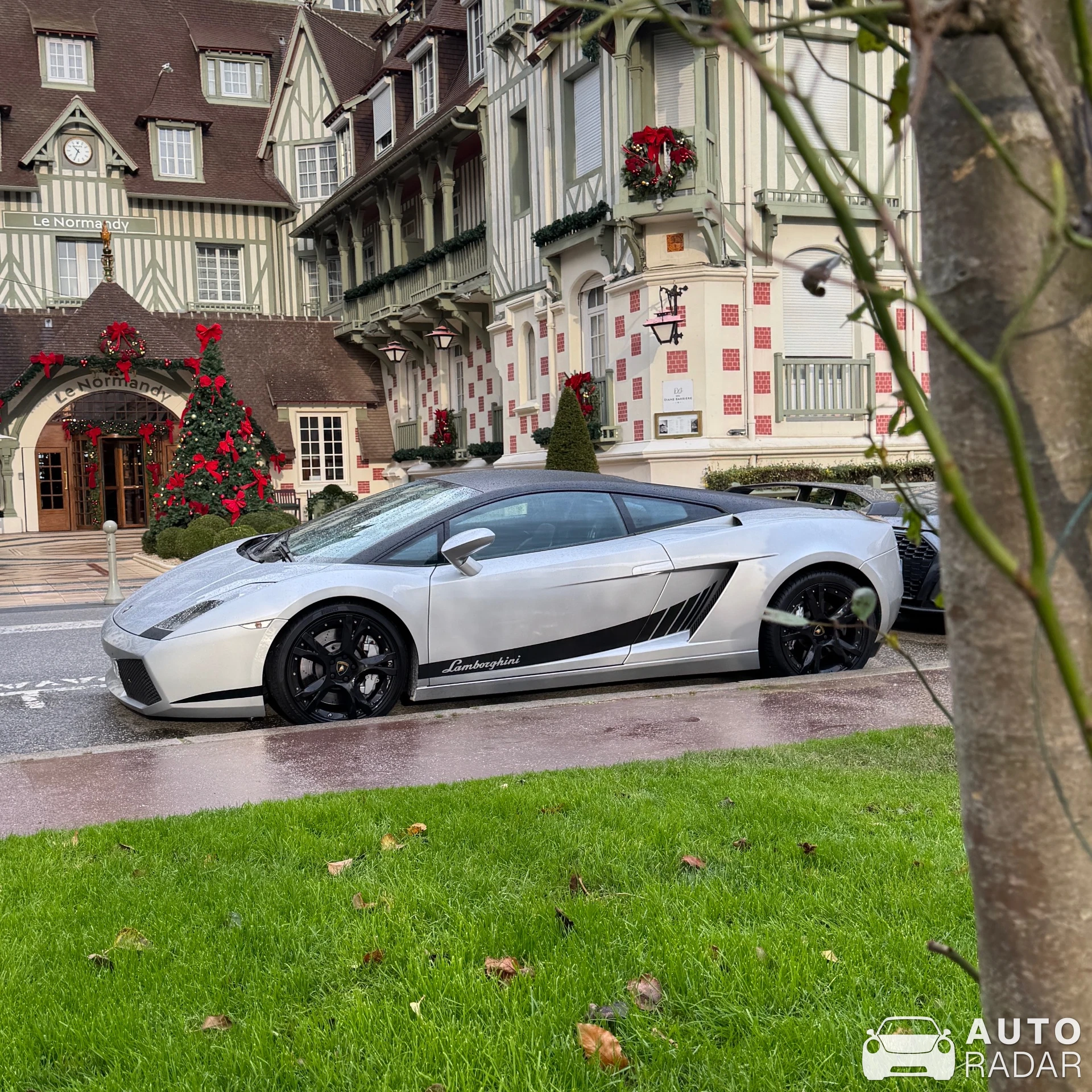 Lamborghini Gallardo LP550-2 spotted in Deauville, France