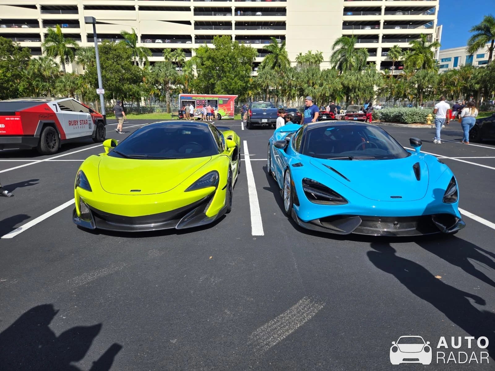 McLaren 765LT spotted in Hollywood, United States
