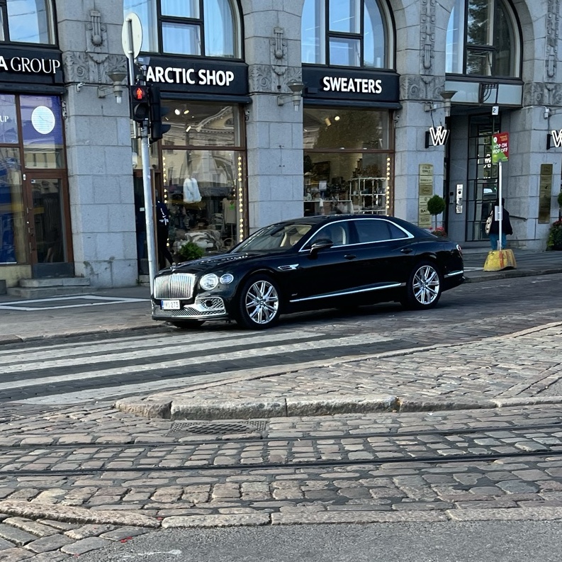 Bentley Flying Spur V8 2021