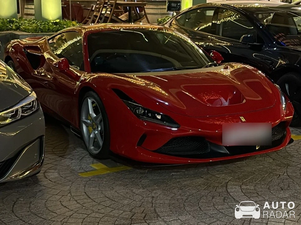 Ferrari F8 Tributo spotted in Singapore, Singapore
