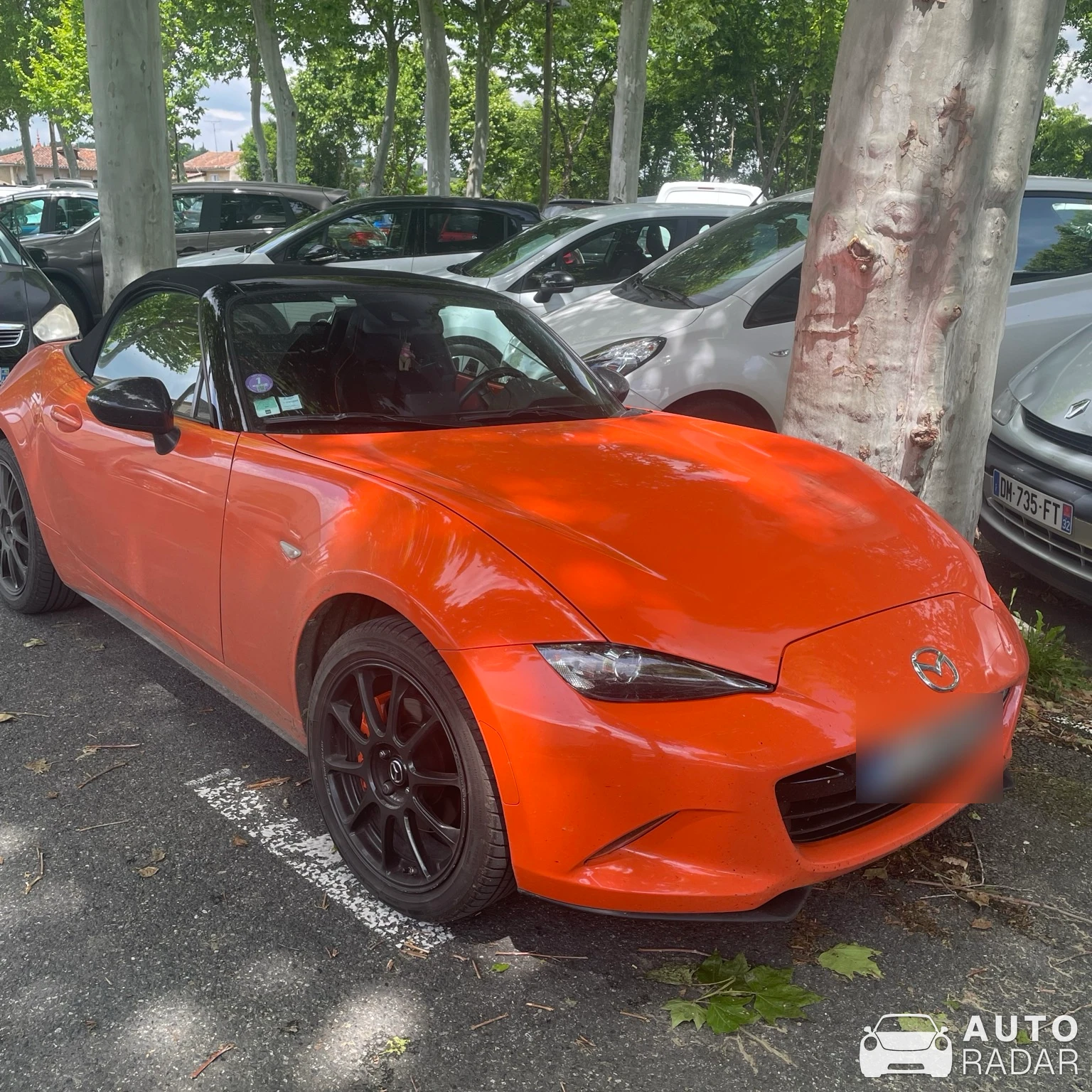 Mazda MX-5 spotted in Mirande