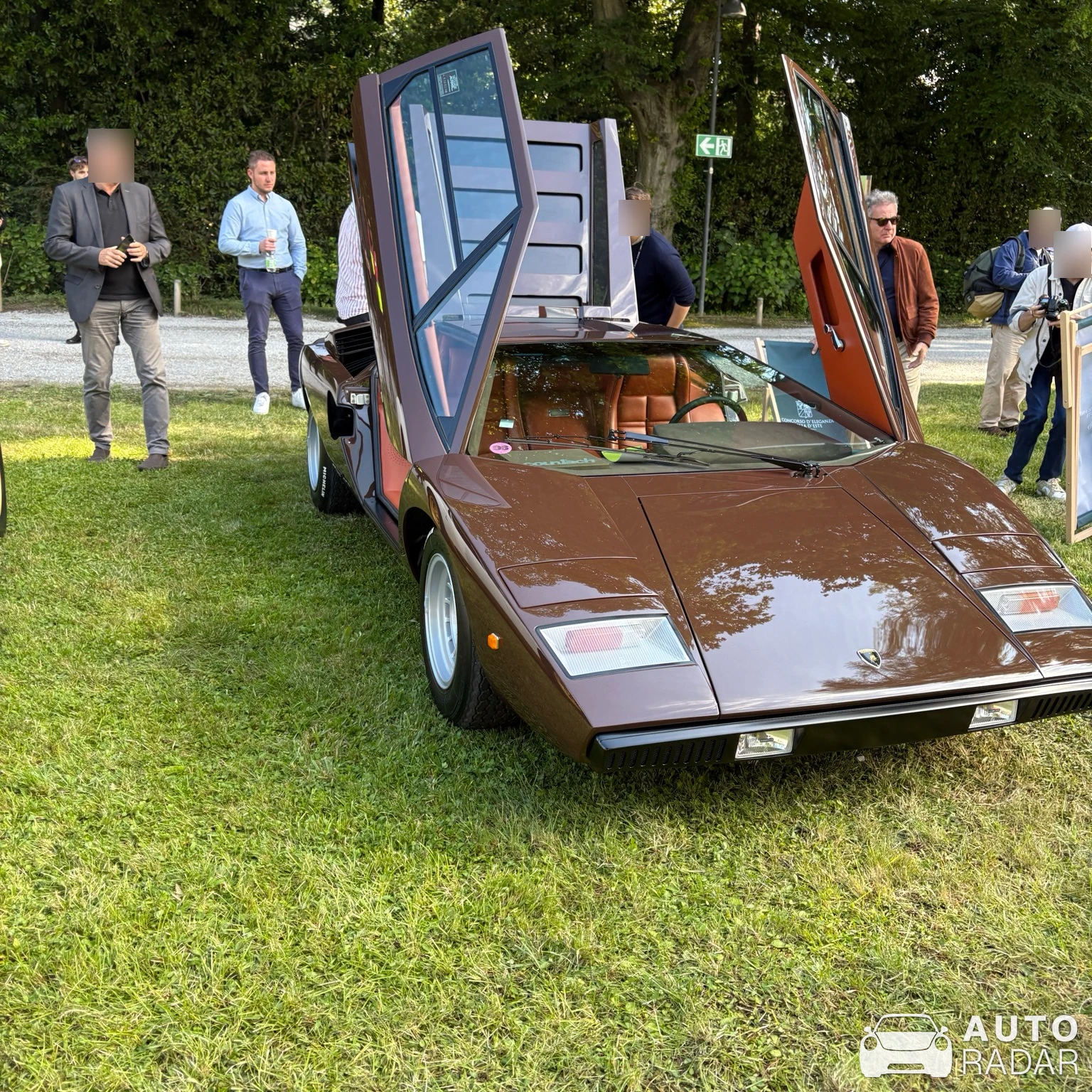 Lamborghini Countach LP400 spotted in Cernobbio