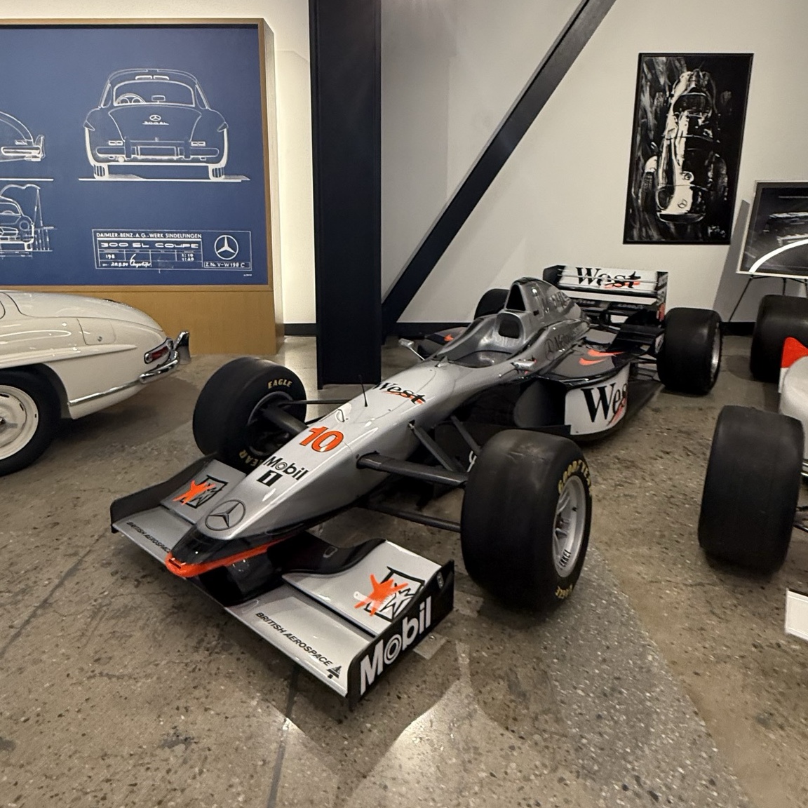 McLaren MP4/13