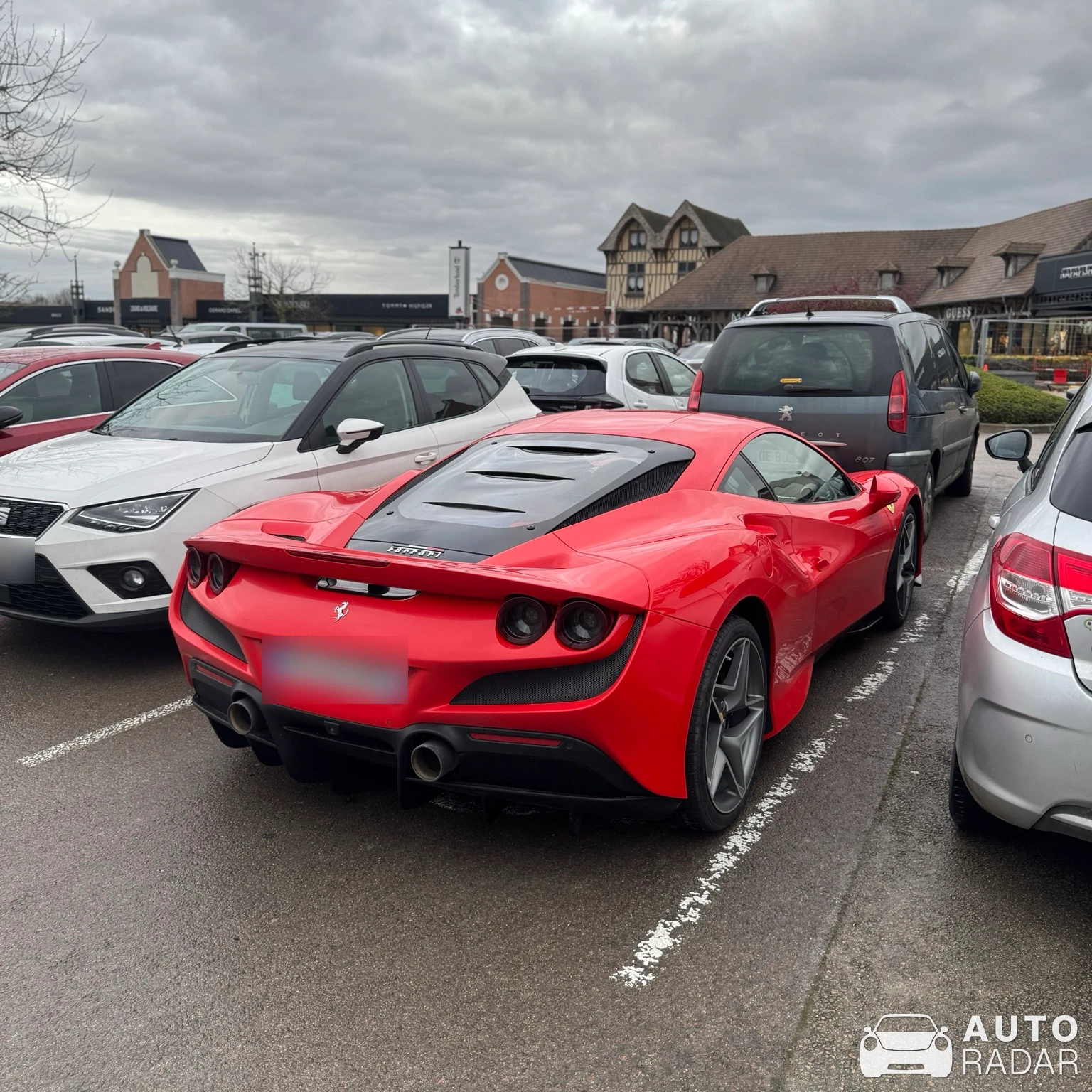 Ferrari F8 Tributo spotted in Pont-Sainte-Marie