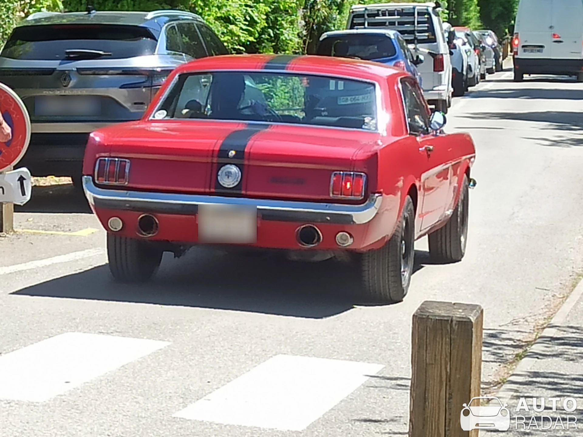 Ford Mustang GT Convertible spotted in La Boisse