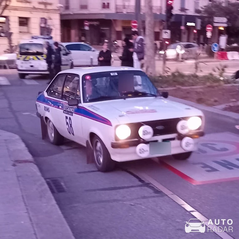 Ford Escort RS spotted in Valence, France