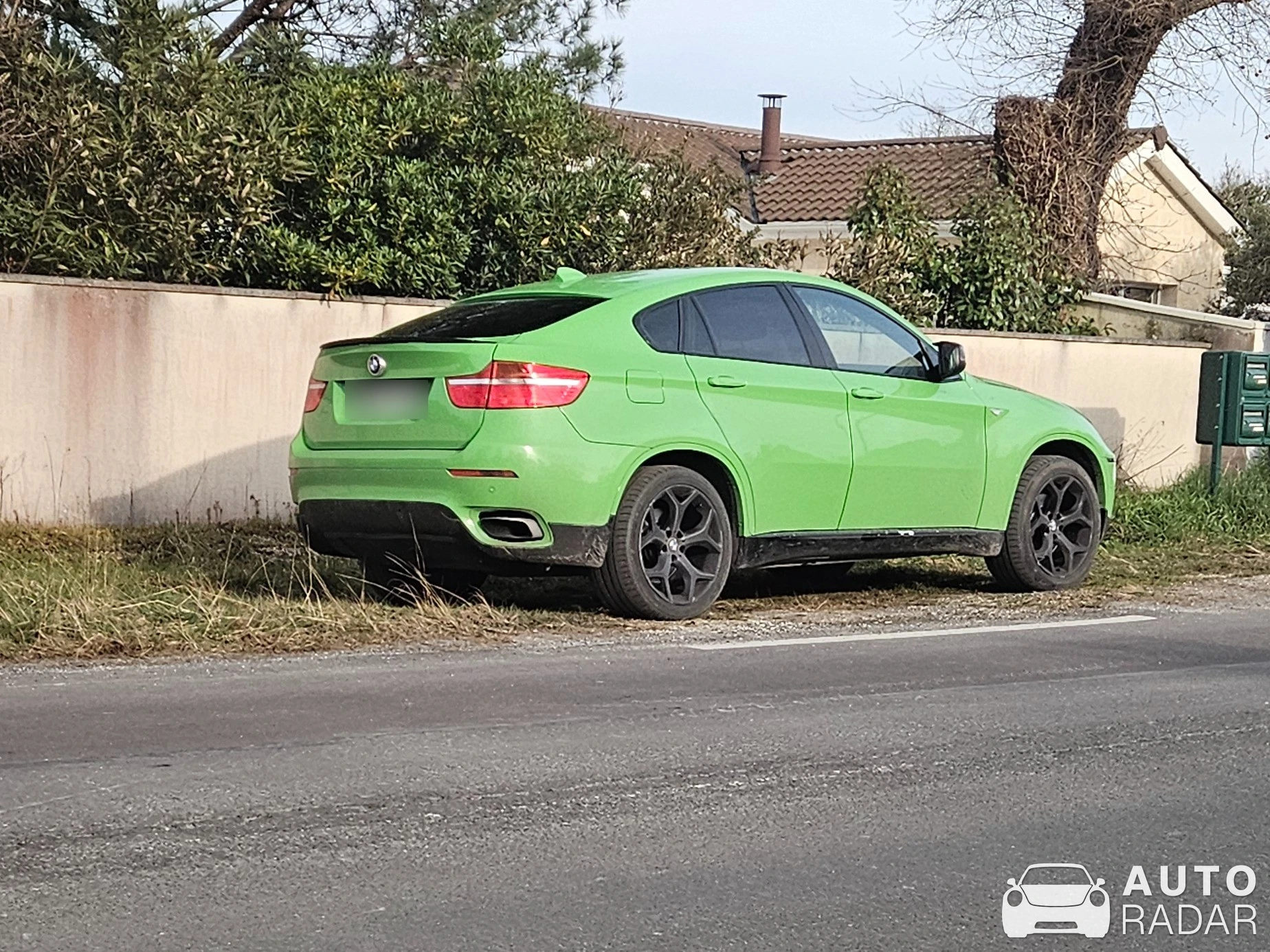 BMW X6 E71 spotted in Saint-Aubin-de-Médoc